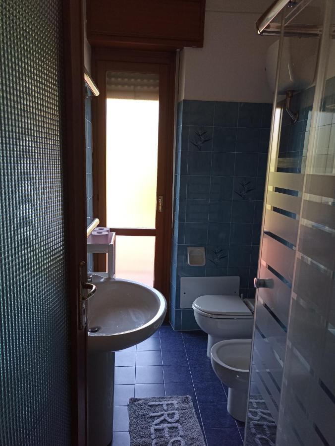 Appartamento Per 4 Persone Al Poetto Di Cagliari Exteriör bild