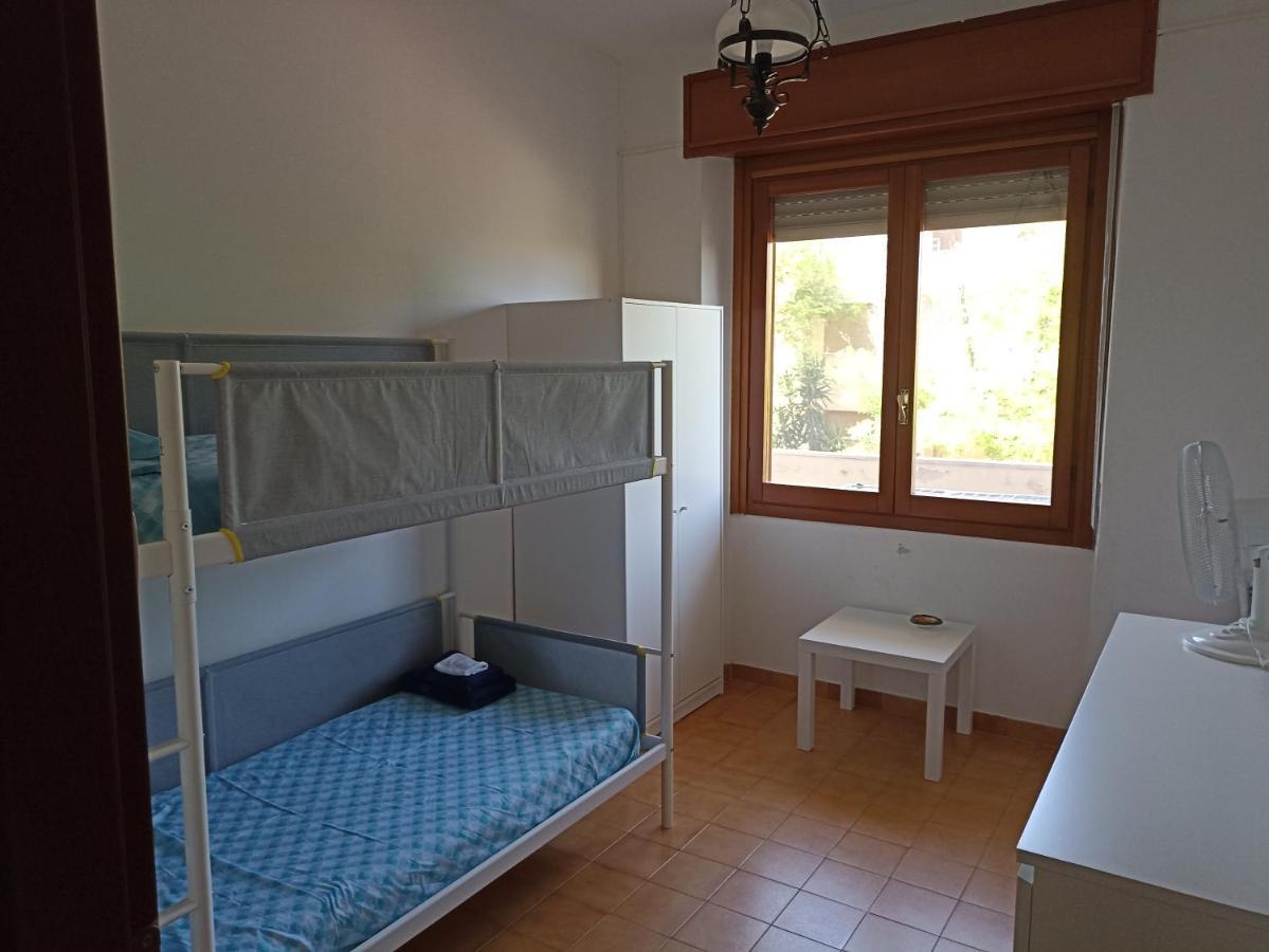 Appartamento Per 4 Persone Al Poetto Di Cagliari Exteriör bild